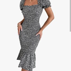 Black and White Bodycon Midi Dress with Puff Sleeves